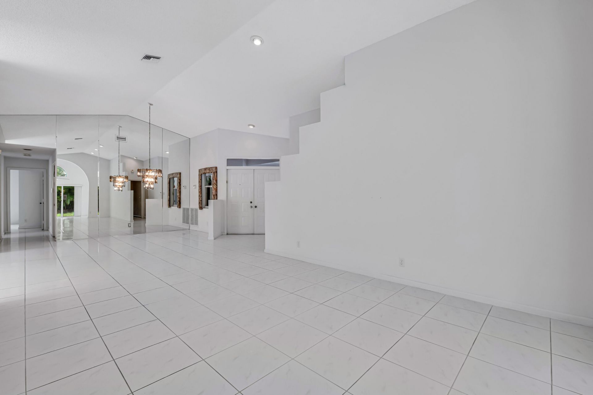 9758 Harbour Lake Circle, Boynton Beach, FL 33437 Photo