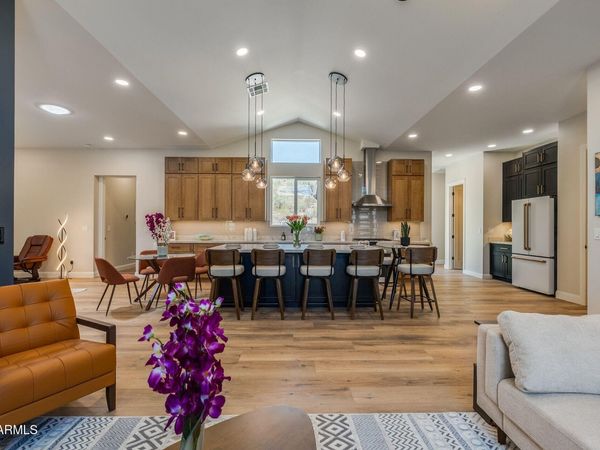 9024 N 28TH Street, Phoenix, AZ 85028