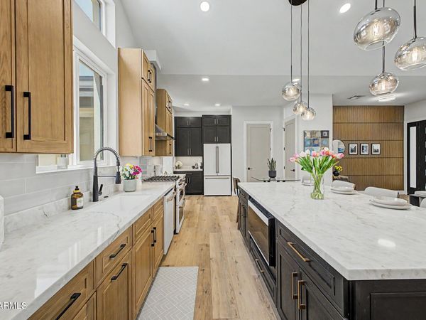 9024 N 28TH Street, Phoenix, AZ 85028