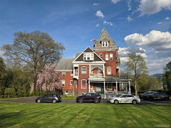 514 Grand Avenue, Unit 2E, Newburgh, NY 12550