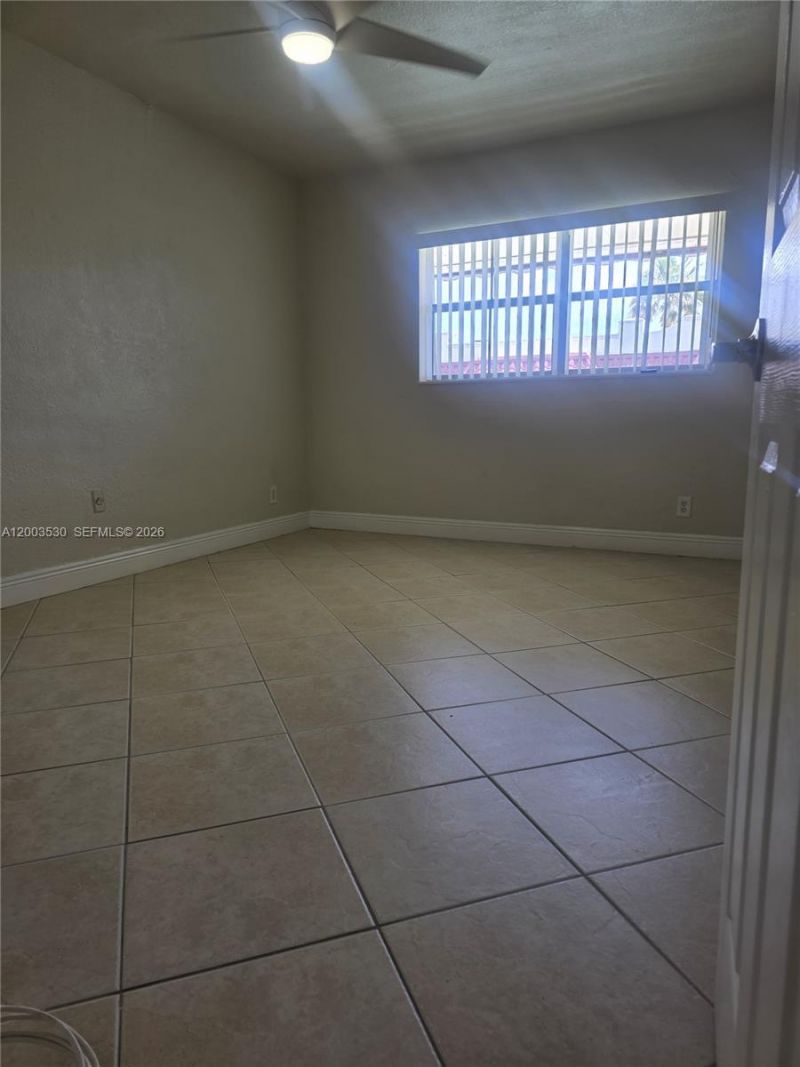 6709 N Kendall Dr, Unit 228, Pinecrest, FL 33156 Photo
