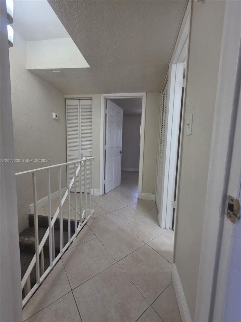 6709 N Kendall Dr, Unit 228, Pinecrest, FL 33156 Photo