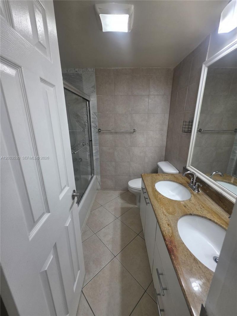 6709 N Kendall Dr, Unit 228, Pinecrest, FL 33156 Photo