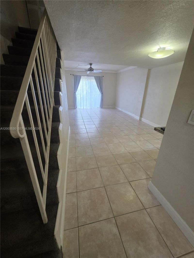6709 N Kendall Dr, Unit 228, Pinecrest, FL 33156 Photo