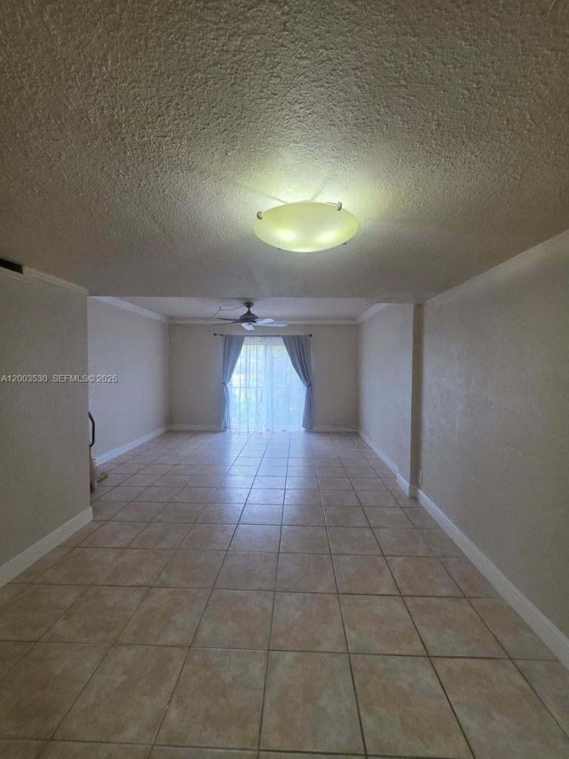 6709 N Kendall Dr, Unit 228, Pinecrest, FL 33156 Photo