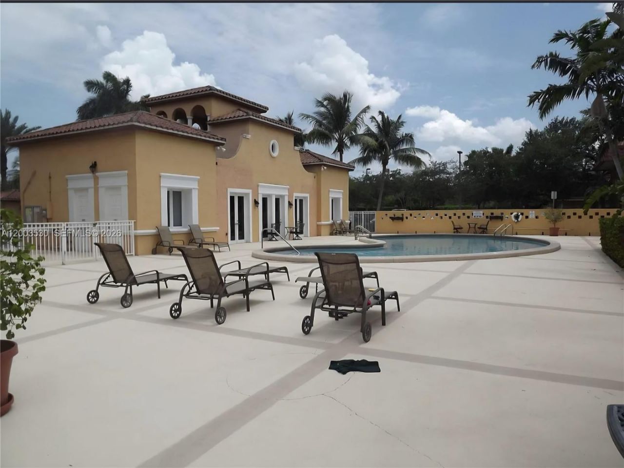 6709 N Kendall Dr, Unit 228, Pinecrest, FL 33156 Photo
