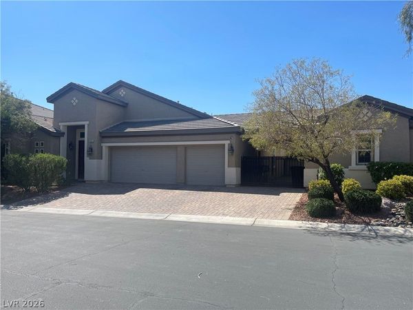 3933 Pasilla Avenue , Las Vegas, NV 89118