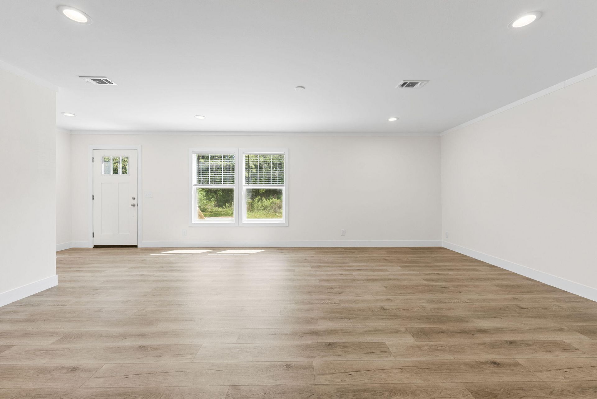 6105 Fox Drive Photo 5