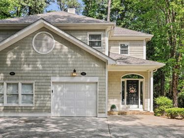 911 N Columbia Street, Chapel Hill, NC 27516