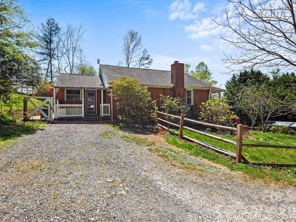 1271 Upper Brush Creek Road , Fairview, NC 28730