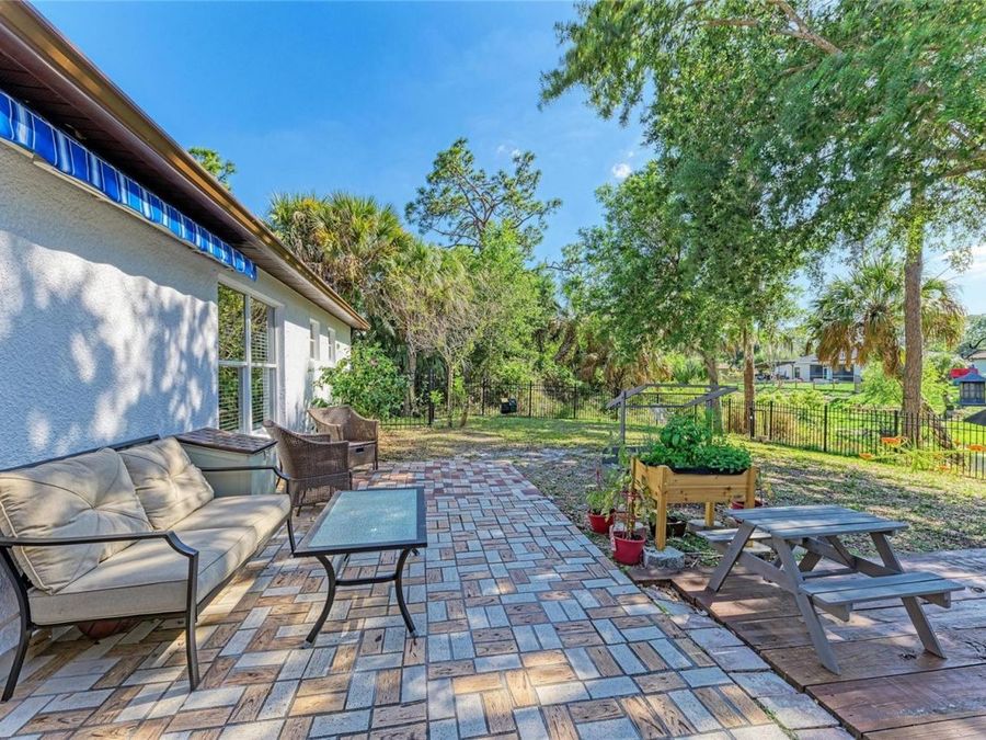 Property Image 42