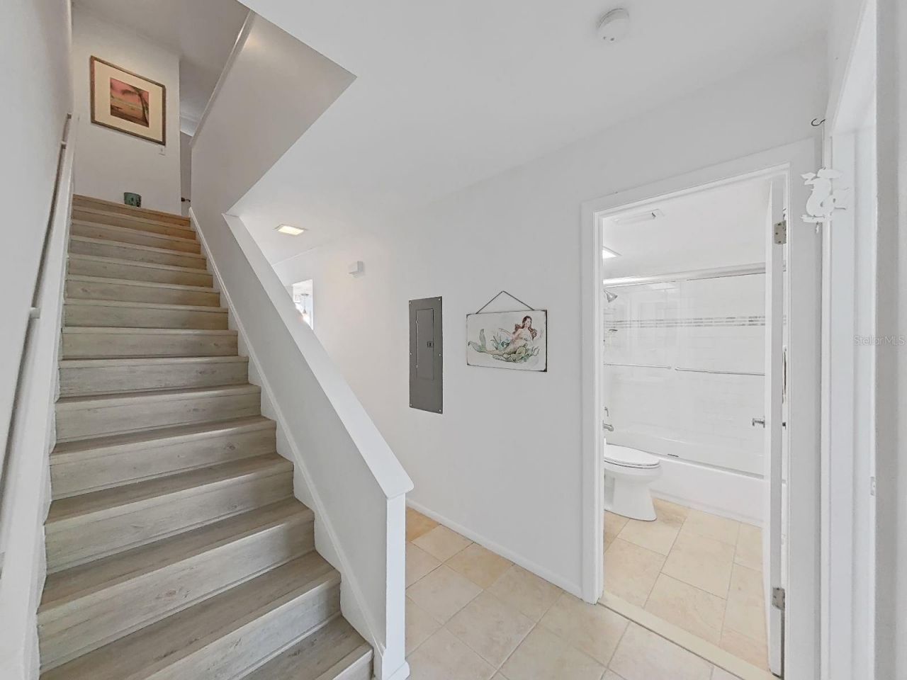 19020 Gulf Boulevard, Unit 8, Indian Shores, FL 33785 Photo