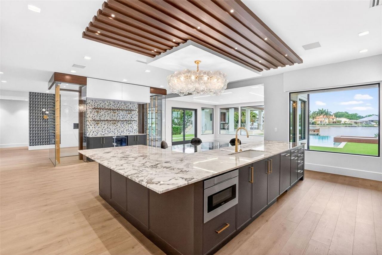 460 Coffee Pot Riviera Ne, Saint Petersburg, FL 33704 Photo