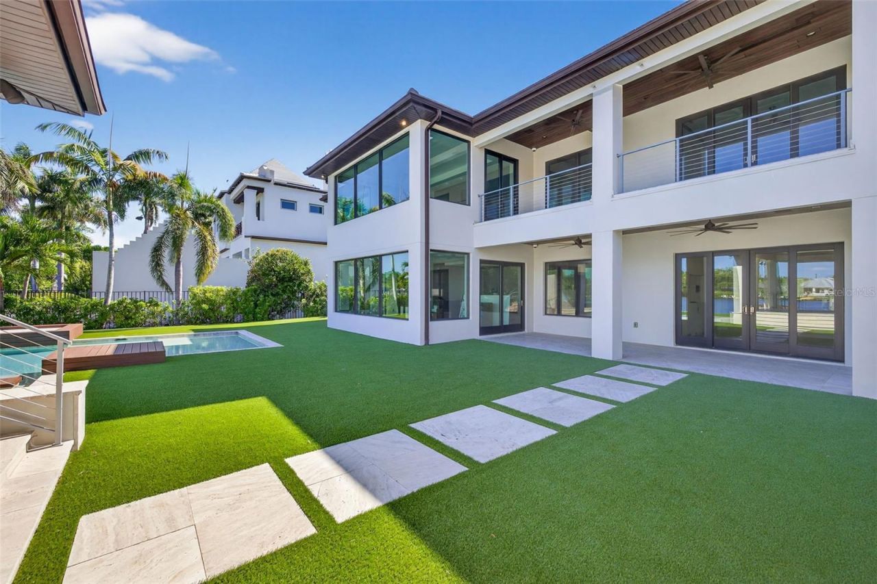 460 Coffee Pot Riviera Ne, Saint Petersburg, FL 33704 Photo