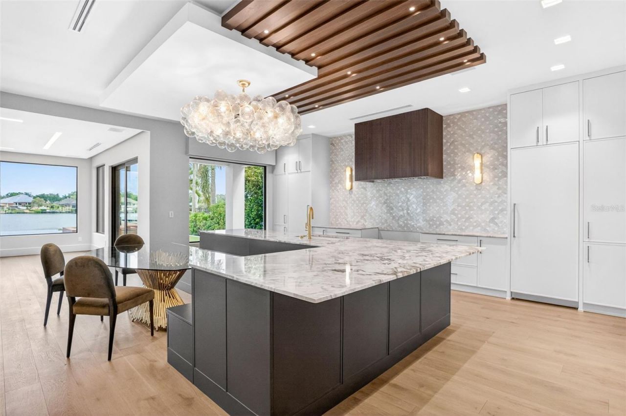 460 Coffee Pot Riviera Ne, Saint Petersburg, FL 33704 Photo
