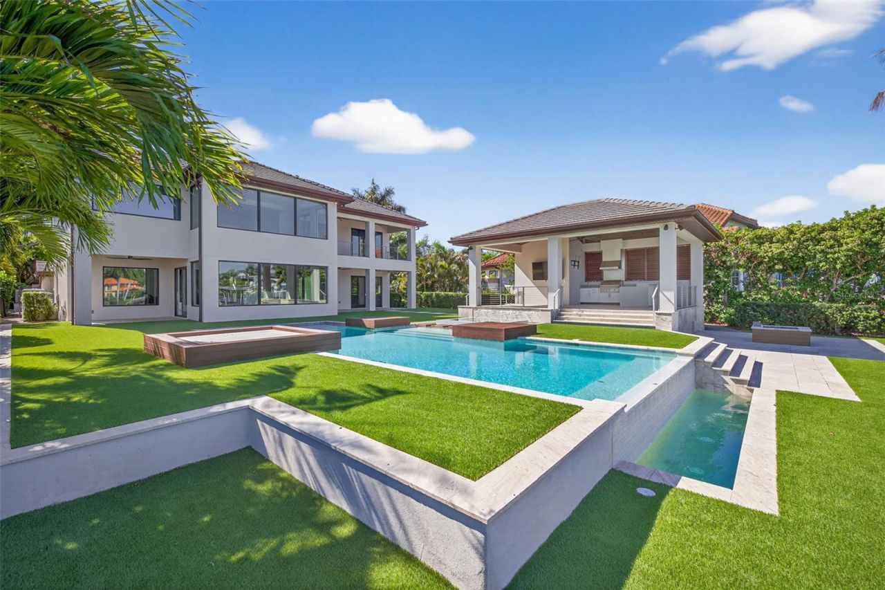 460 Coffee Pot Riviera Ne, Saint Petersburg, FL 33704 Photo