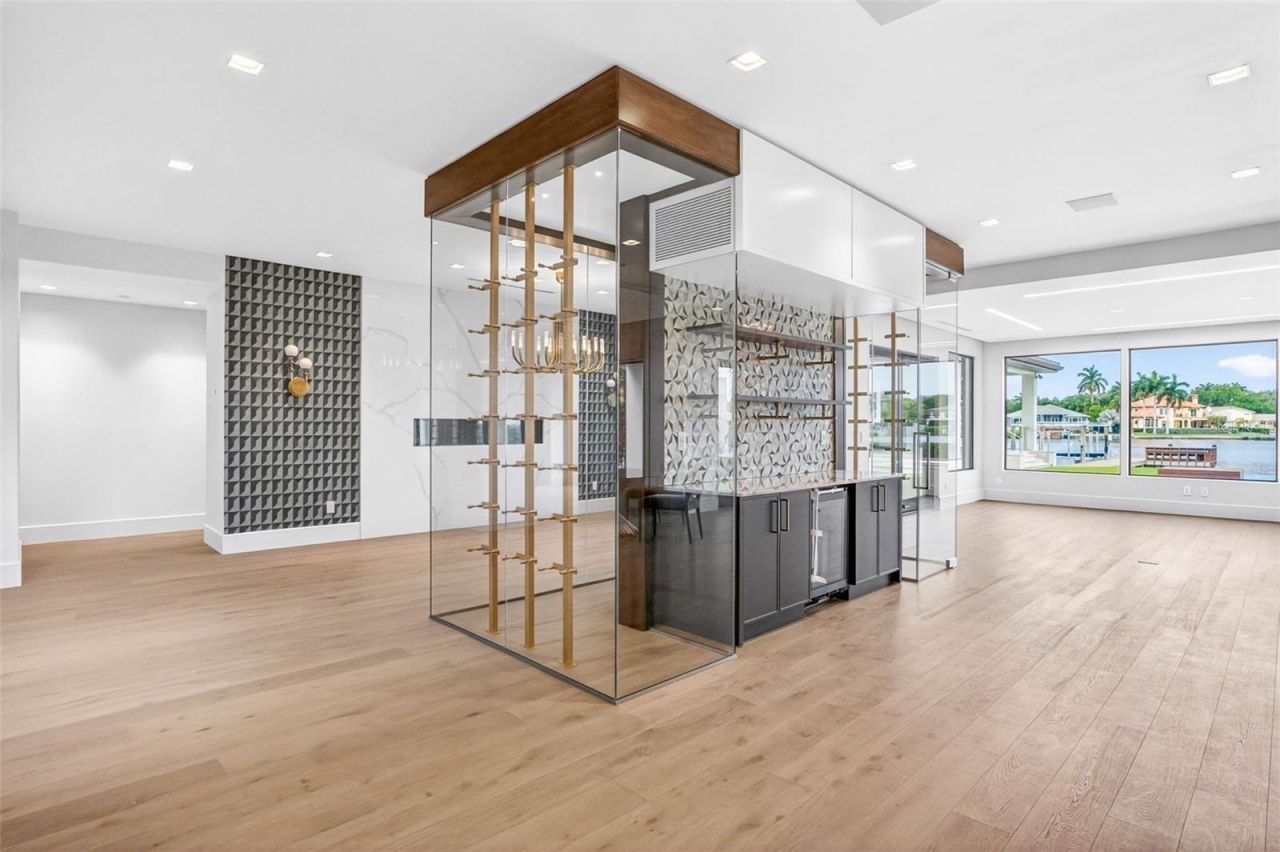 460 Coffee Pot Riviera Ne, Saint Petersburg, FL 33704 Photo