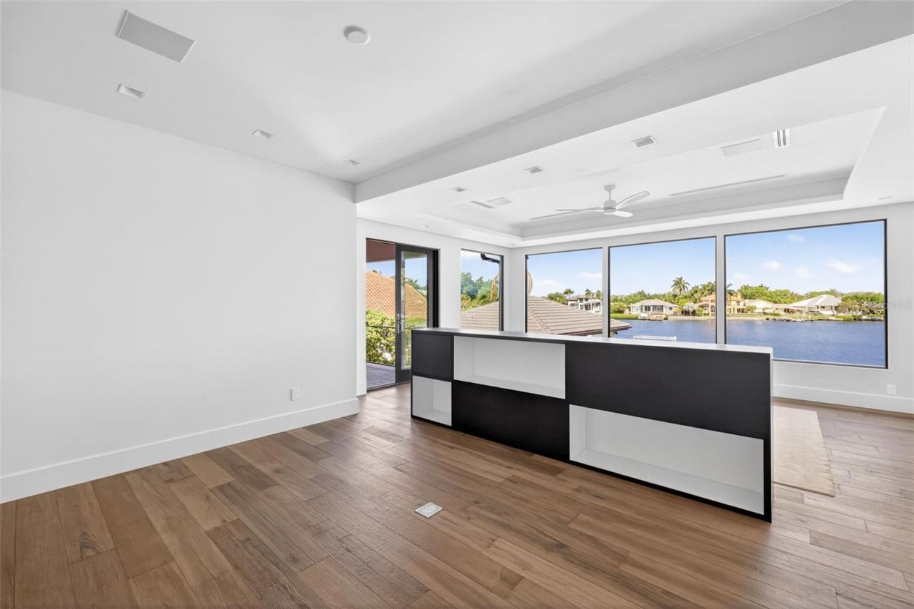 460 Coffee Pot Riviera Ne, Saint Petersburg, FL 33704 Photo