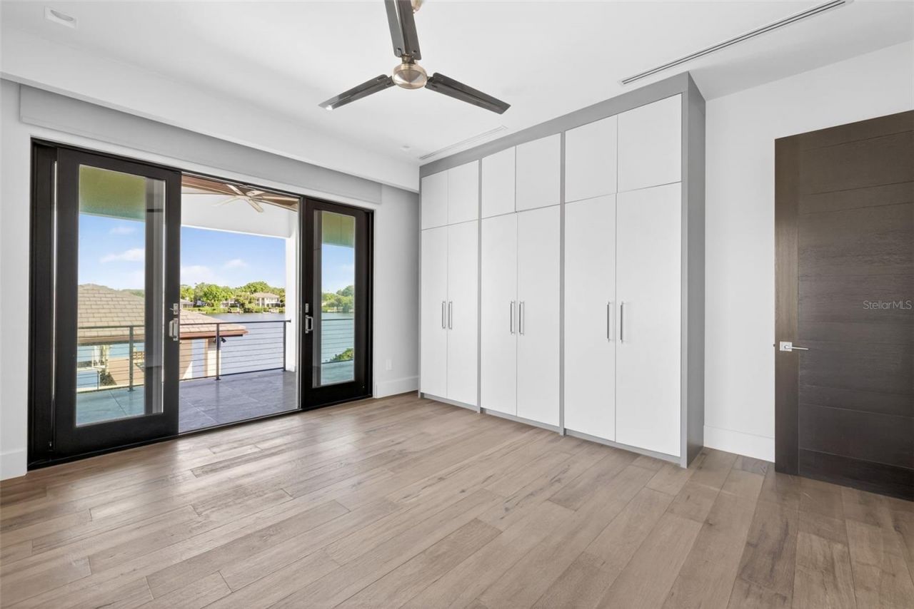 460 Coffee Pot Riviera Ne, Saint Petersburg, FL 33704 Photo