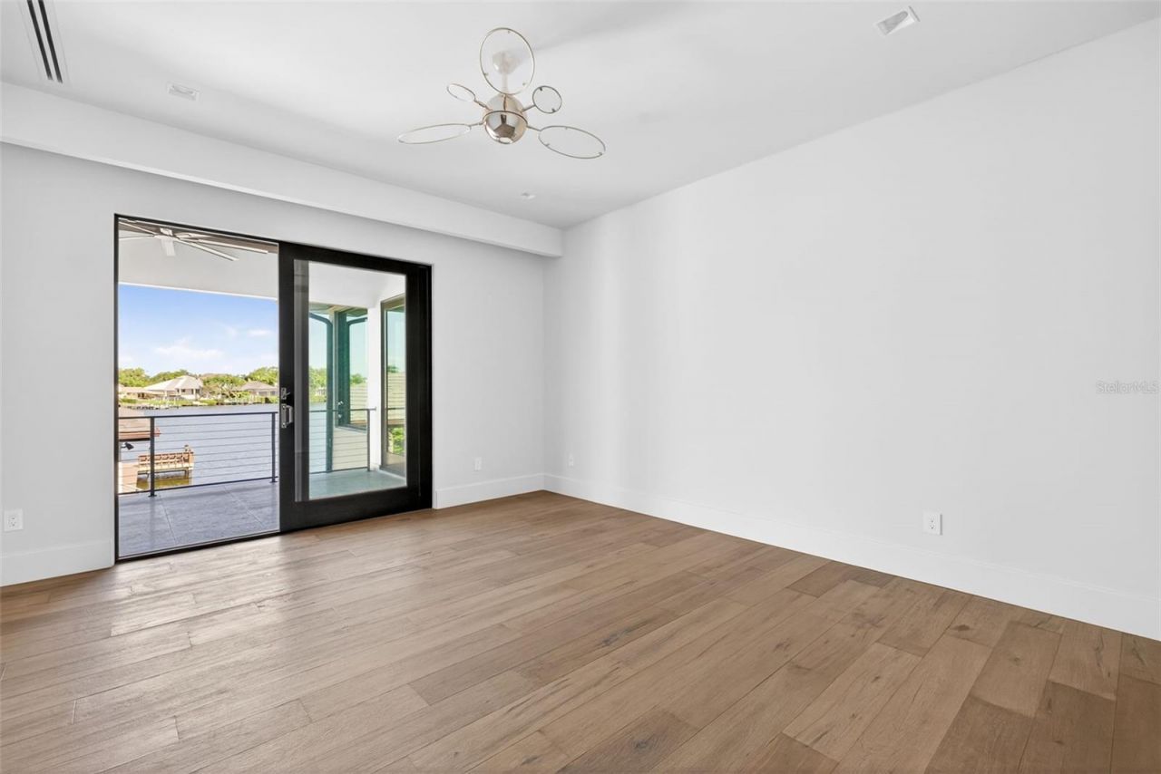 460 Coffee Pot Riviera Ne, Saint Petersburg, FL 33704 Photo