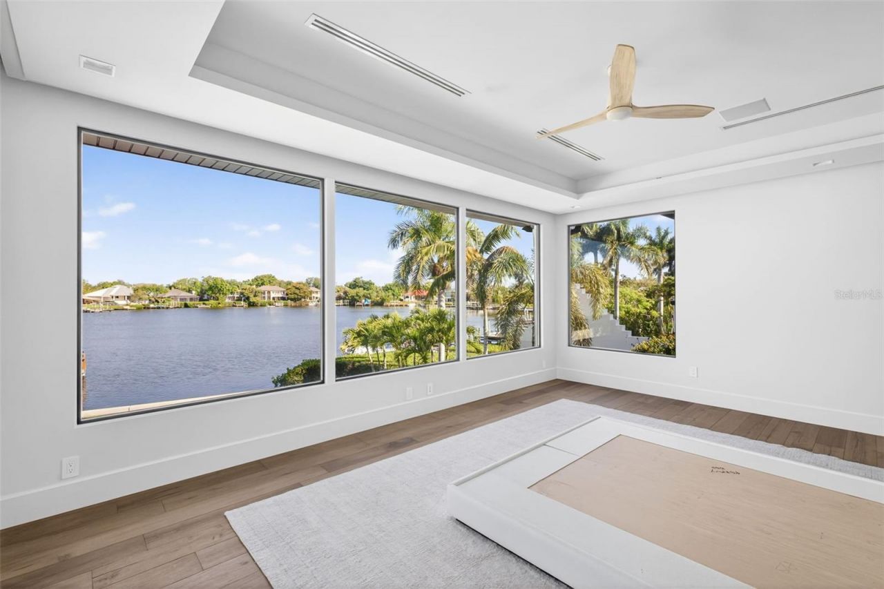460 Coffee Pot Riviera Ne, Saint Petersburg, FL 33704 Photo