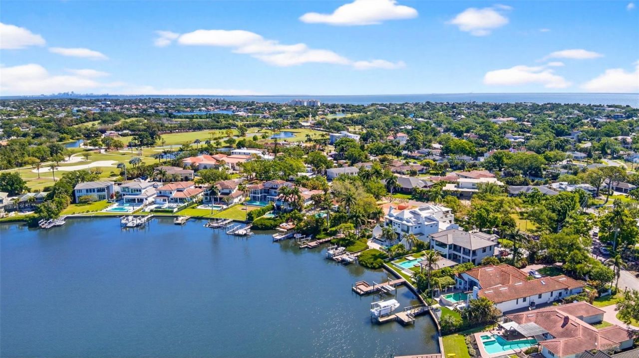 460 Coffee Pot Riviera Ne, Saint Petersburg, FL 33704 Photo