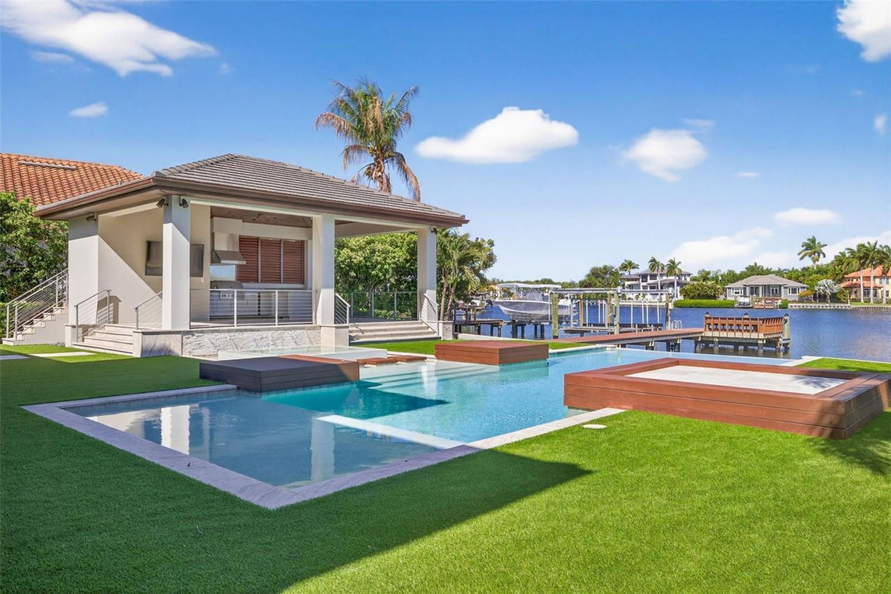 460 Coffee Pot Riviera Ne, Saint Petersburg, FL 33704 Photo