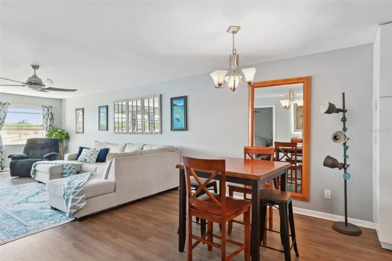 3850 13th Avenue N, Unit 210, Saint Petersburg, FL 33713 Photo
