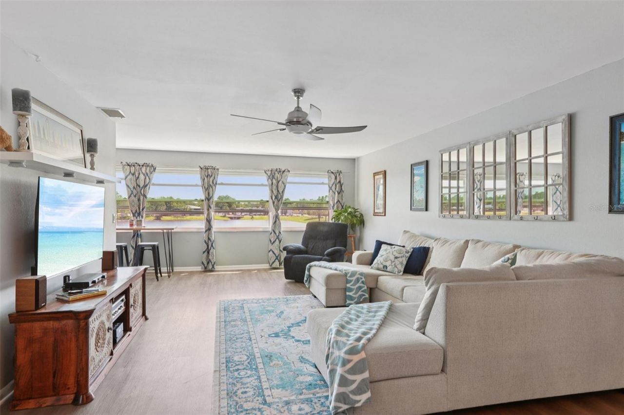 3850 13th Avenue N, Unit 210, Saint Petersburg, FL 33713 Photo