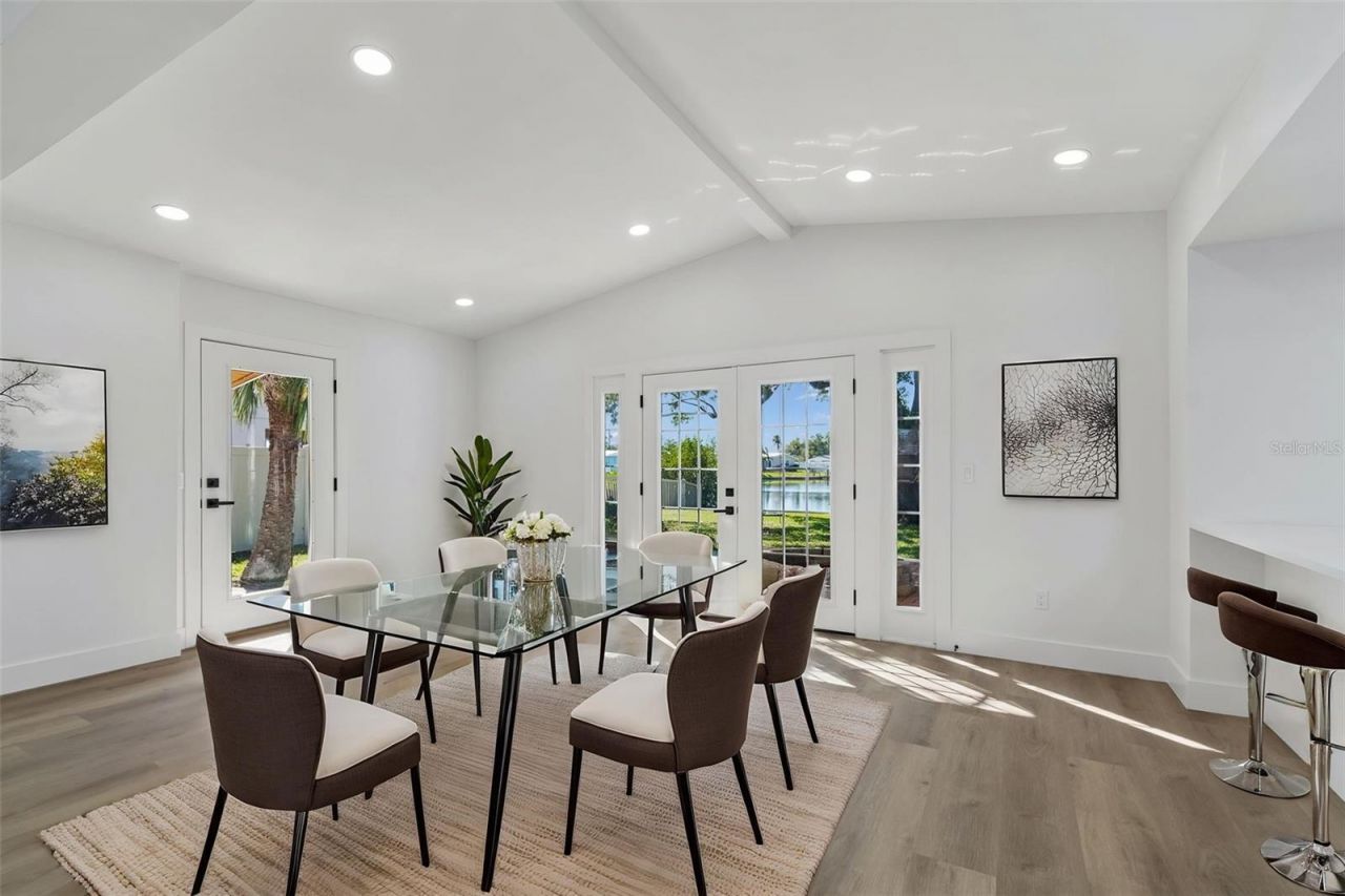 4790 Shore Acres Boulevard Ne, Saint Petersburg, FL 33703 Photo