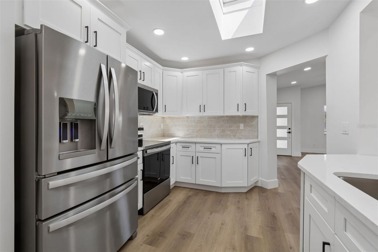 4790 Shore Acres Boulevard Ne, Saint Petersburg, FL 33703 Photo