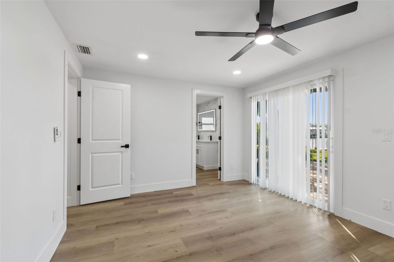 4790 Shore Acres Boulevard Ne, Saint Petersburg, FL 33703 Photo