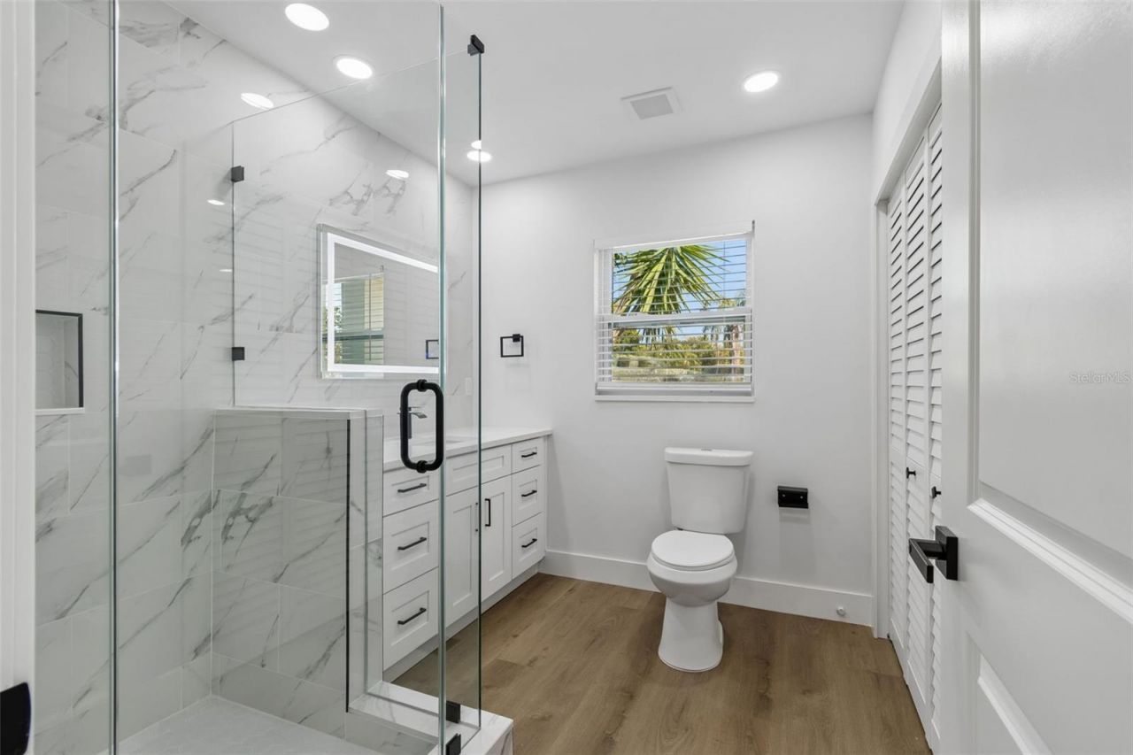 4790 Shore Acres Boulevard Ne, Saint Petersburg, FL 33703 Photo