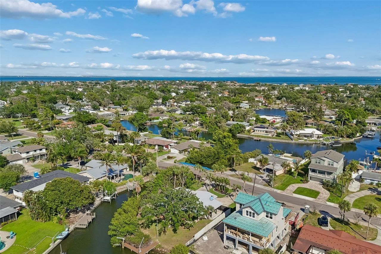 4790 Shore Acres Boulevard Ne, Saint Petersburg, FL 33703 Photo
