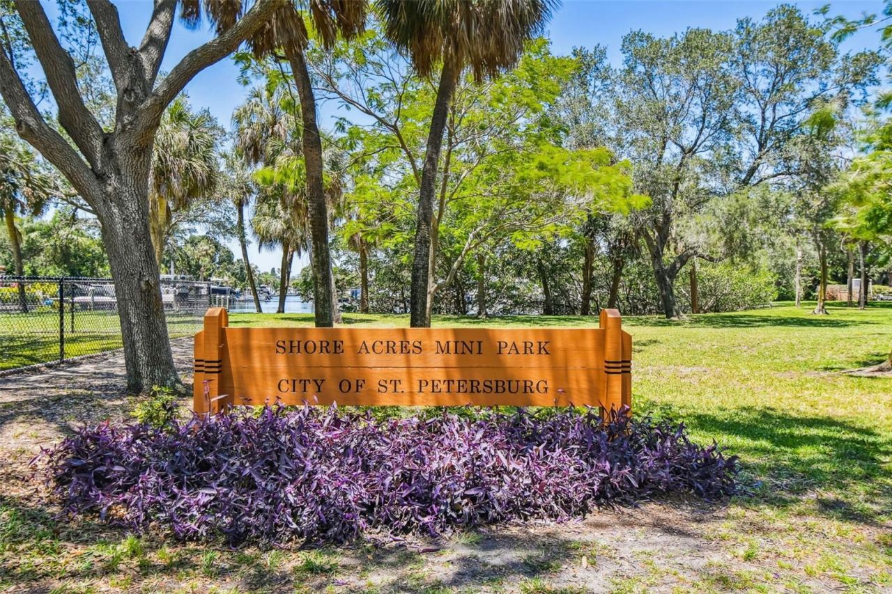 4790 Shore Acres Boulevard Ne, Saint Petersburg, FL 33703 Photo