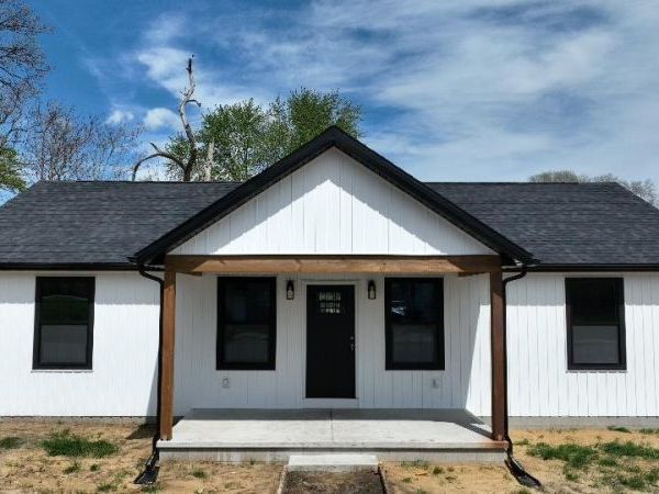 208 Franklin Street, North Judson, IN 46366