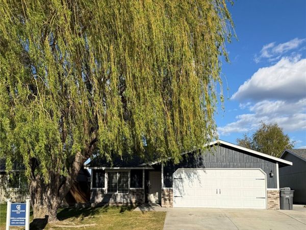 586 L Street SE, Ephrata, WA 98823