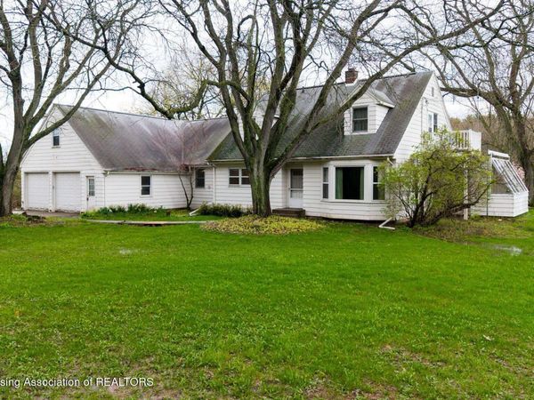690 N Okemos Road, Mason, MI 48854