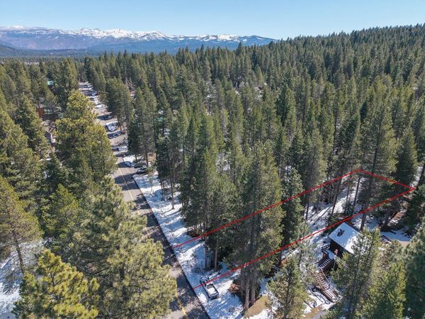 10489 E Alder Creek Road, Truckee, CA 96161