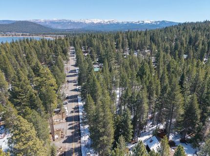 10489 E Alder Creek Road, Truckee, CA 96161 Photo