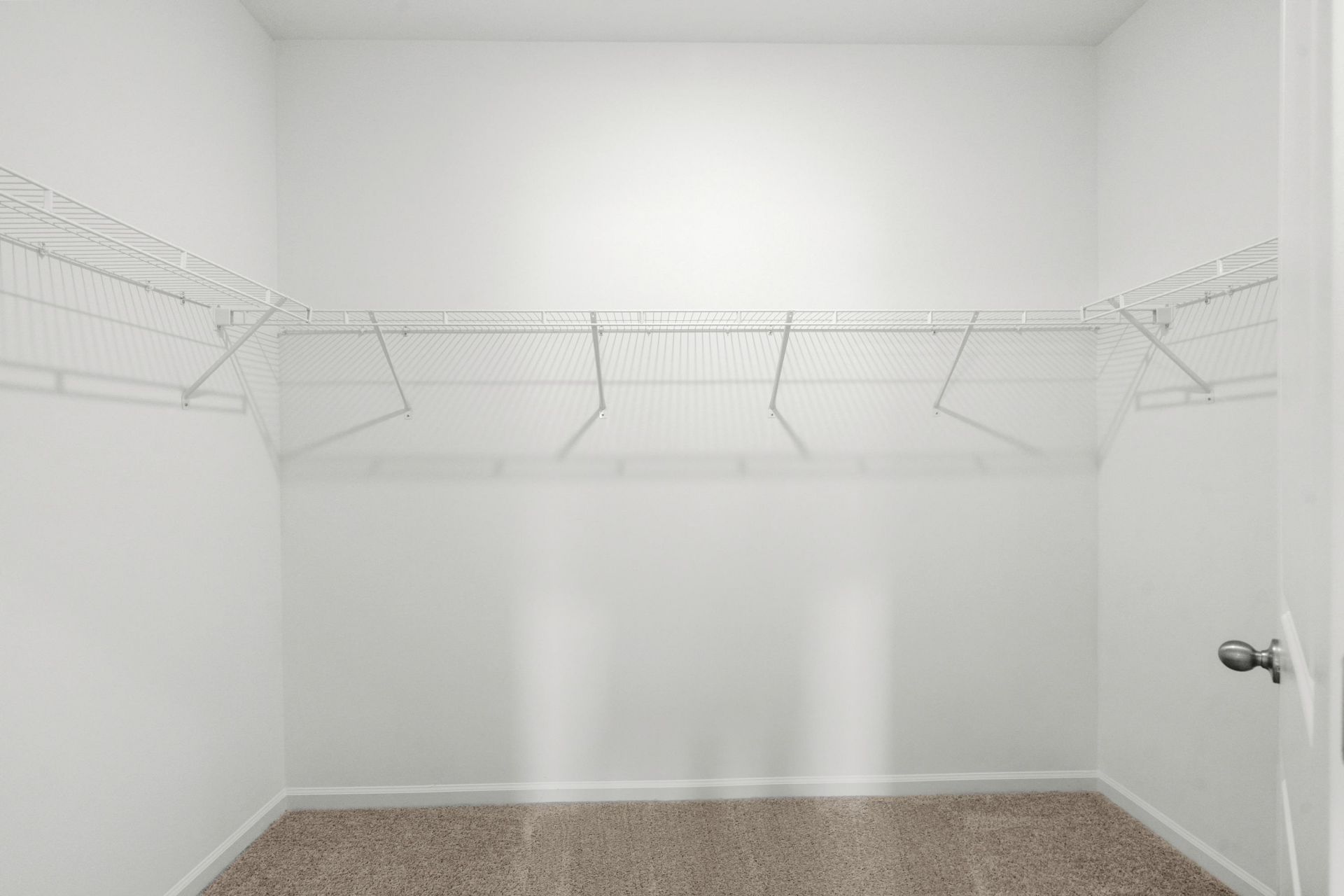 124 Admiral St  Photo 16