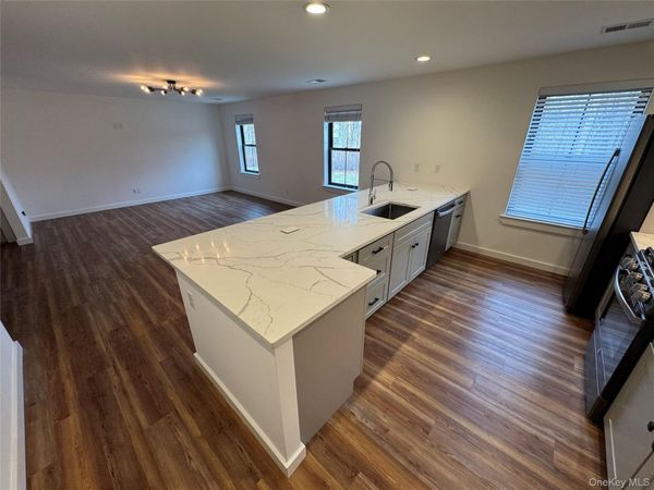 669 SHEAFE Road , Unit 111, Poughkeepsie, NY 12601