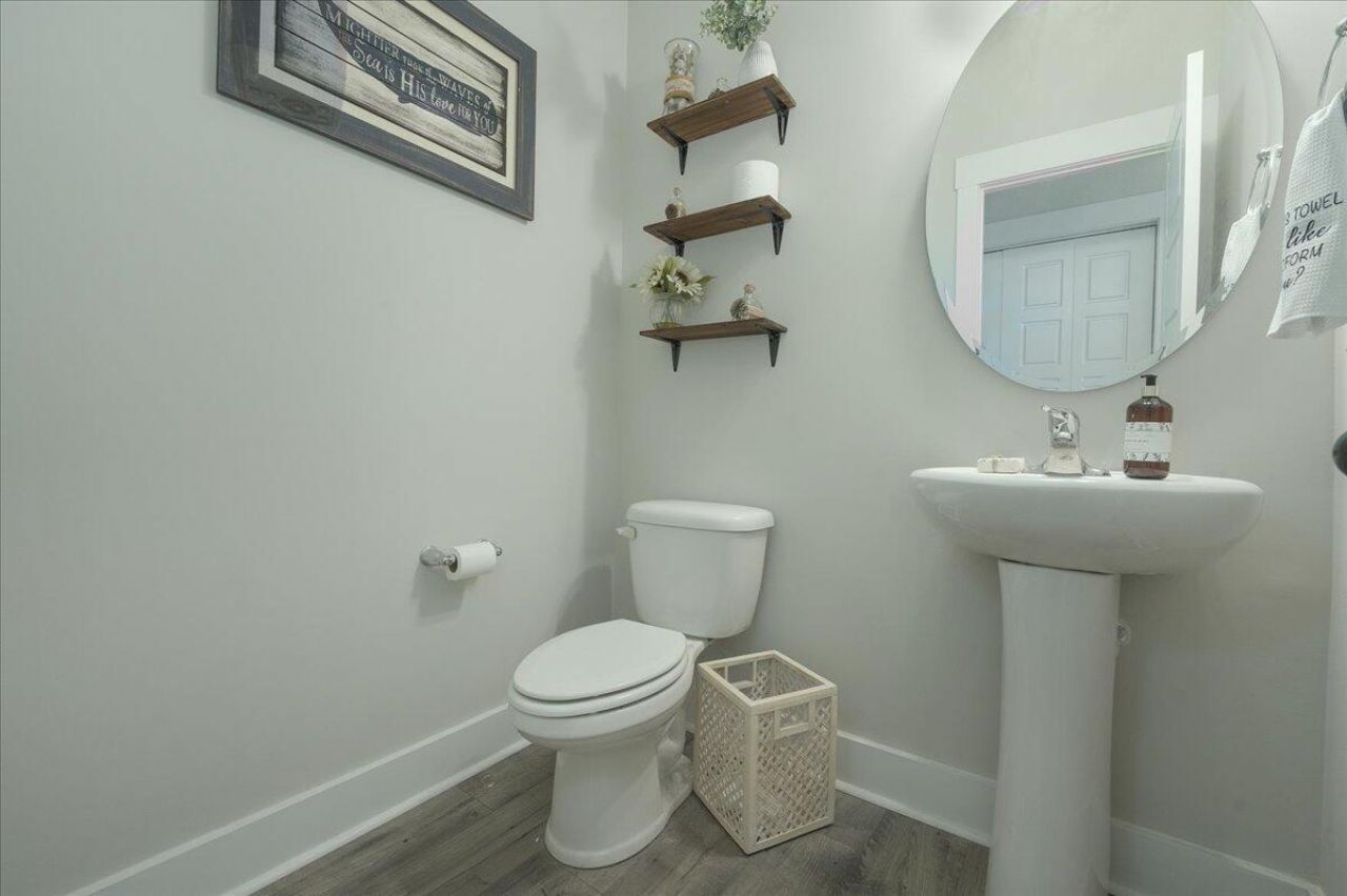 3995 Four Poles Park Drive Photo 12