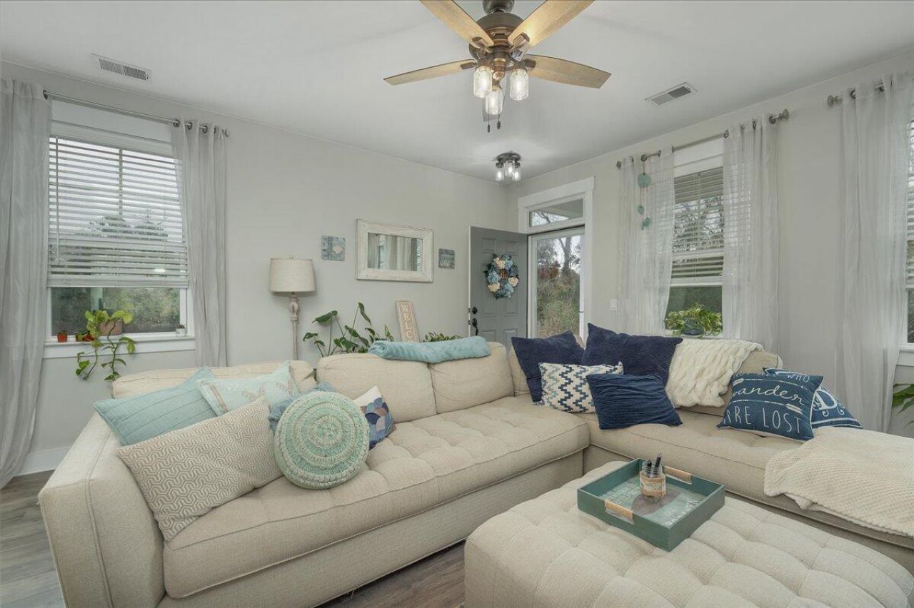 3995 Four Poles Park Drive Photo 6