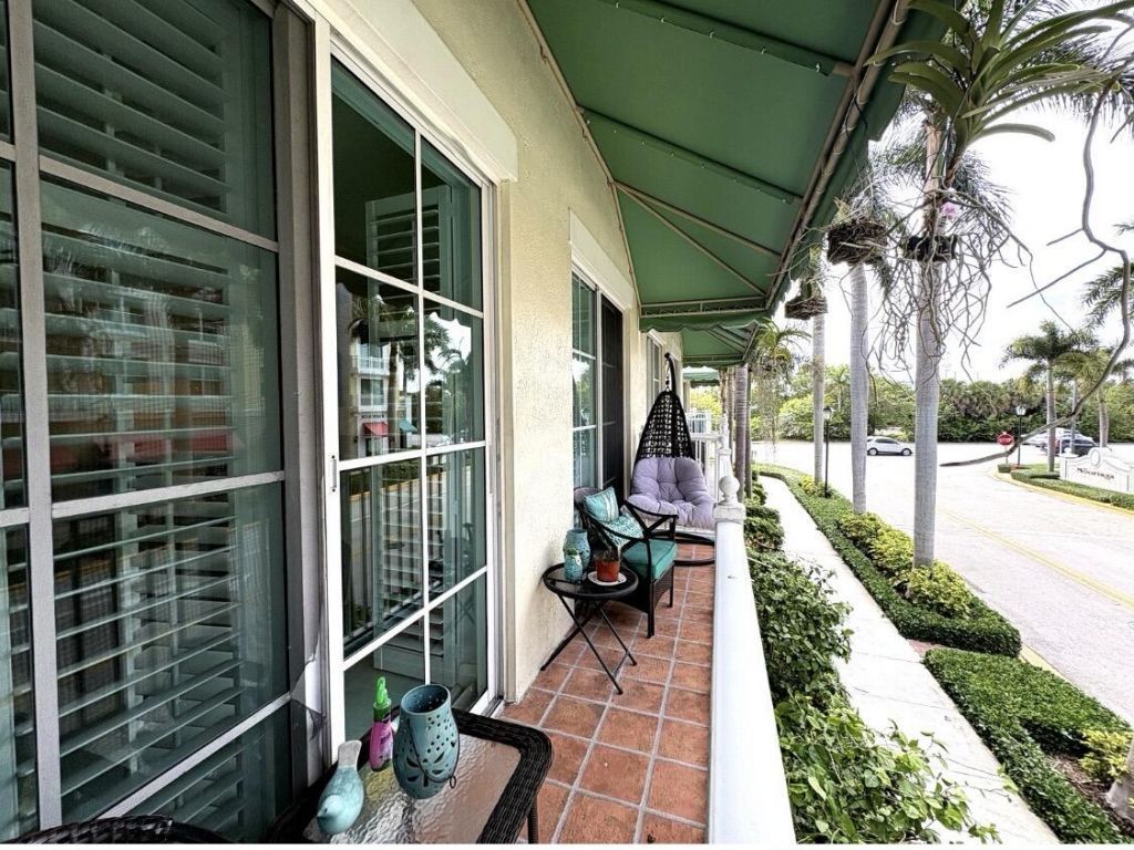 146 Moorings Drive, Lantana, FL 33462 Photo