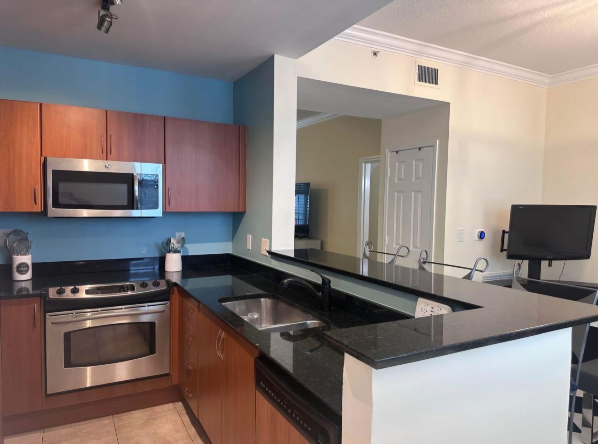 146 Moorings Drive, Lantana, FL 33462 Photo