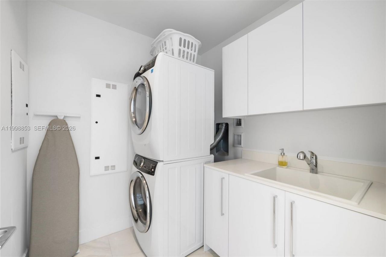 15701 Collins Ave , Unit 2005, Sunny Isles Beach, FL 33160 Photo