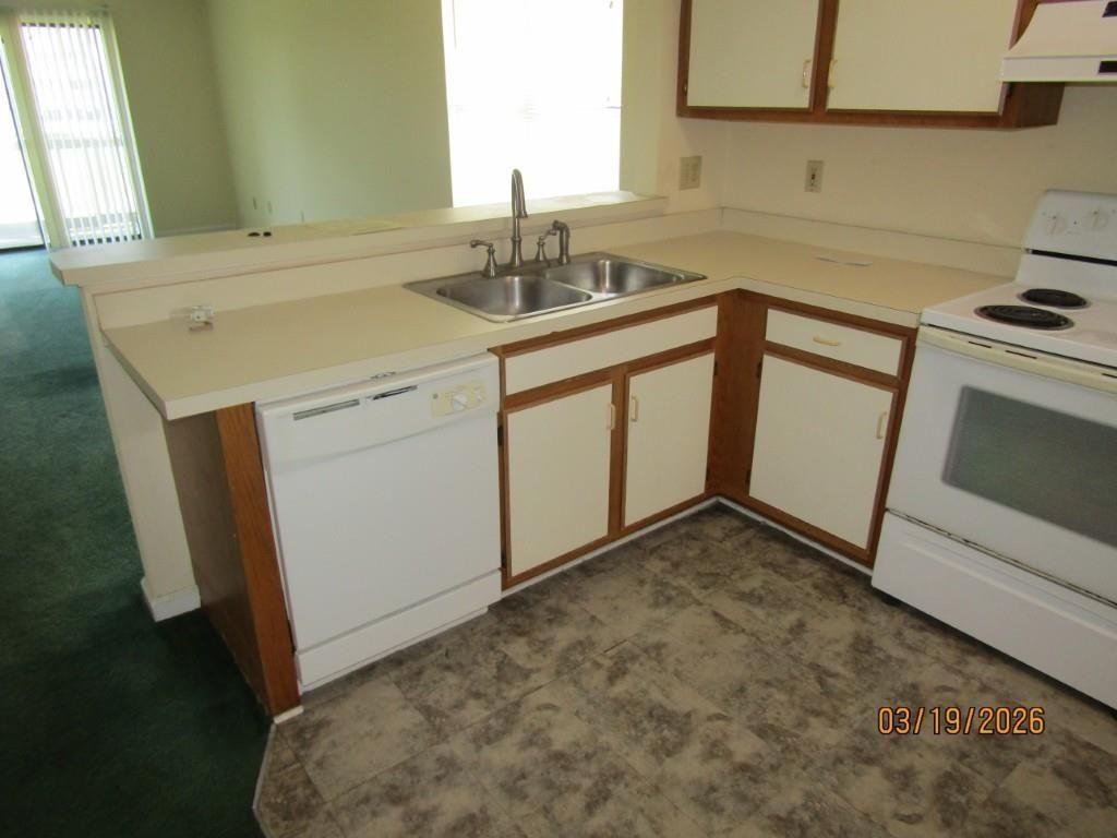 1095 Plantation Dr.  Photo 4