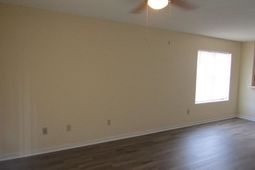 1095 Plantation Dr. photo 4