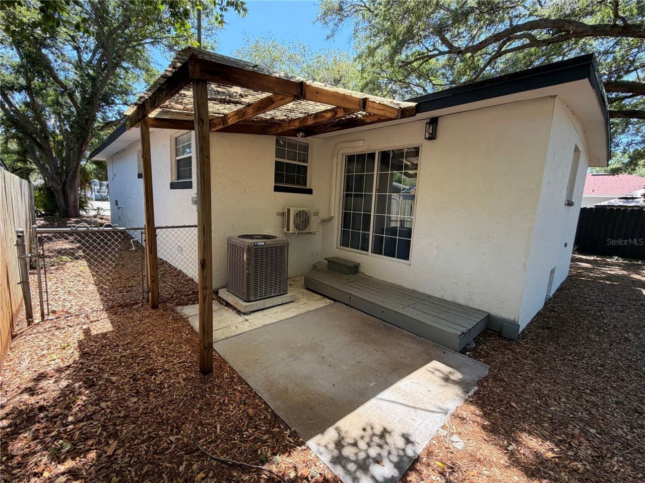 432 2nd Avenue Ne, Largo, FL 33770 Photo